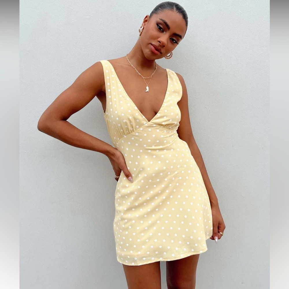 Nellie yellow polka dot dress NWT